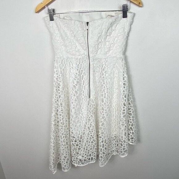 Revolve Keepsake White Eyelet Asymmetric Dress Size Small Strapless Lace Boho - Picture 5 of 10